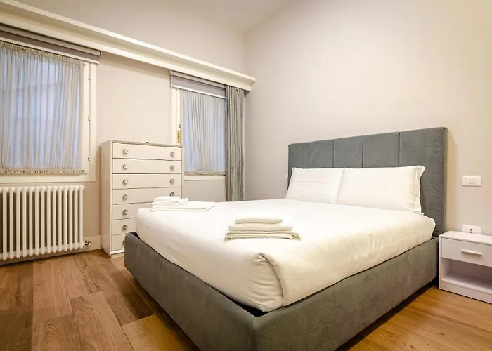 Luxury One Bedroom In Location Apartman Bologna