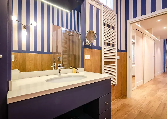 Luxury One Bedroom In Location *